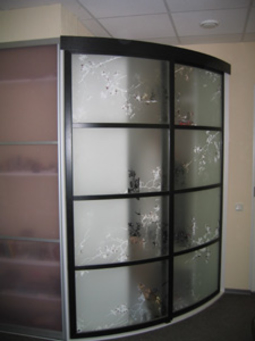 Шкаф купе радиусный с рисунком на стекле Череповец
